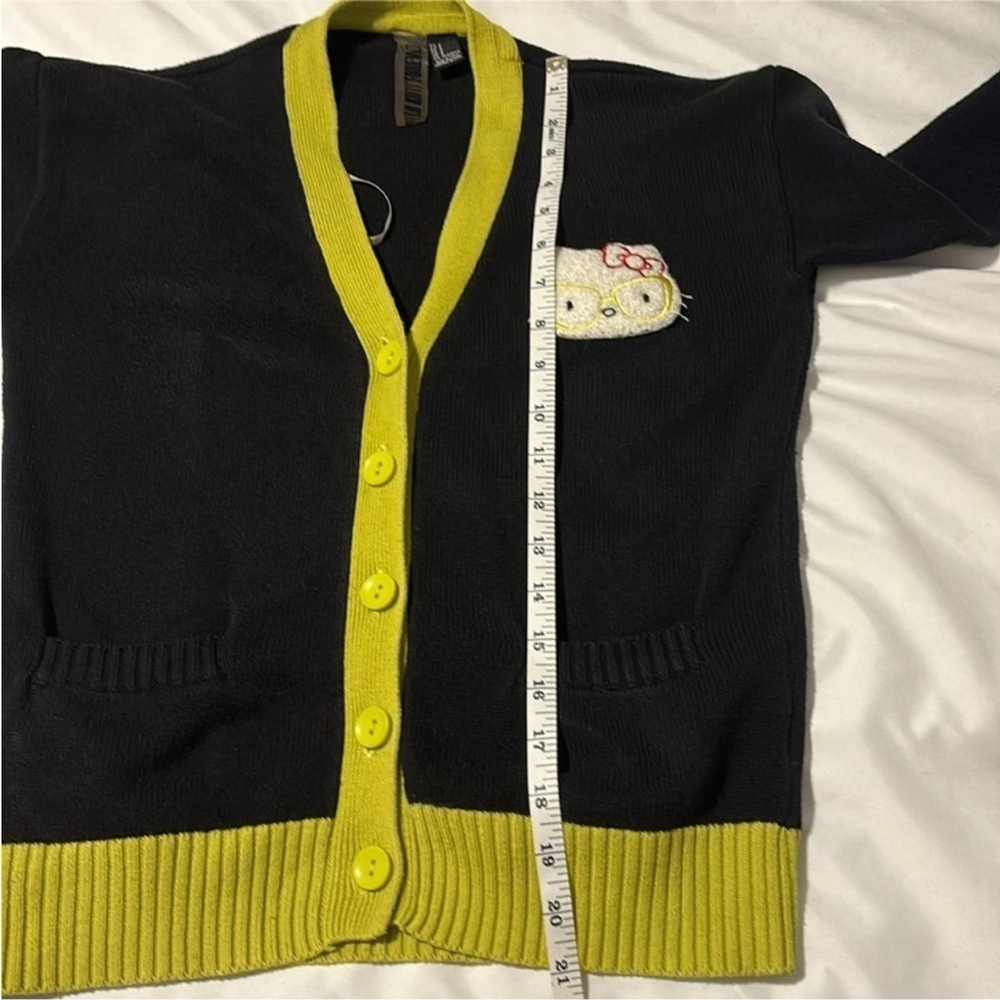 HELLO KITTY X FOREVER 21 button up cardigan front pockets black neon green small - Picture 12 of 13